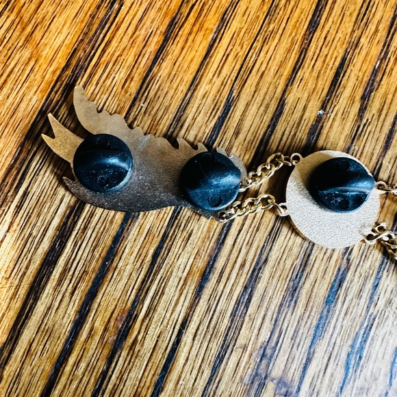 Disney Chinese NY Vintage Blue and Gold articulated Dragon pin - Picture 7 of 8